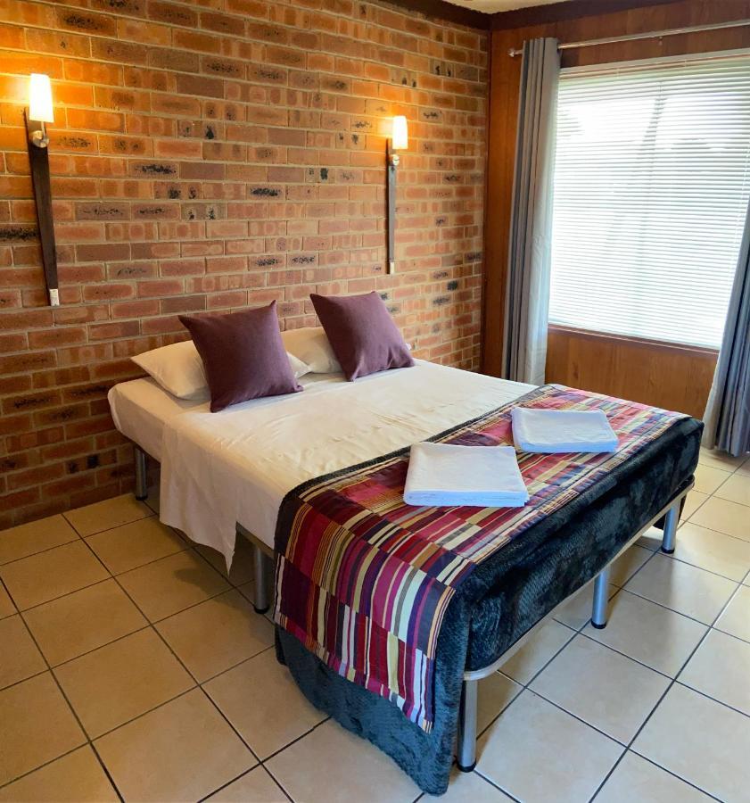 Proserpine Motor Lodge Extérieur photo