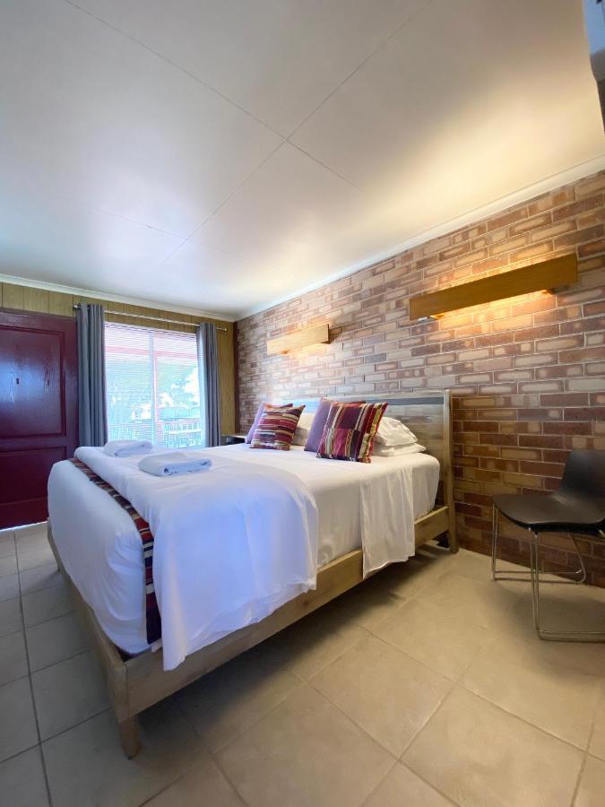 Proserpine Motor Lodge Extérieur photo
