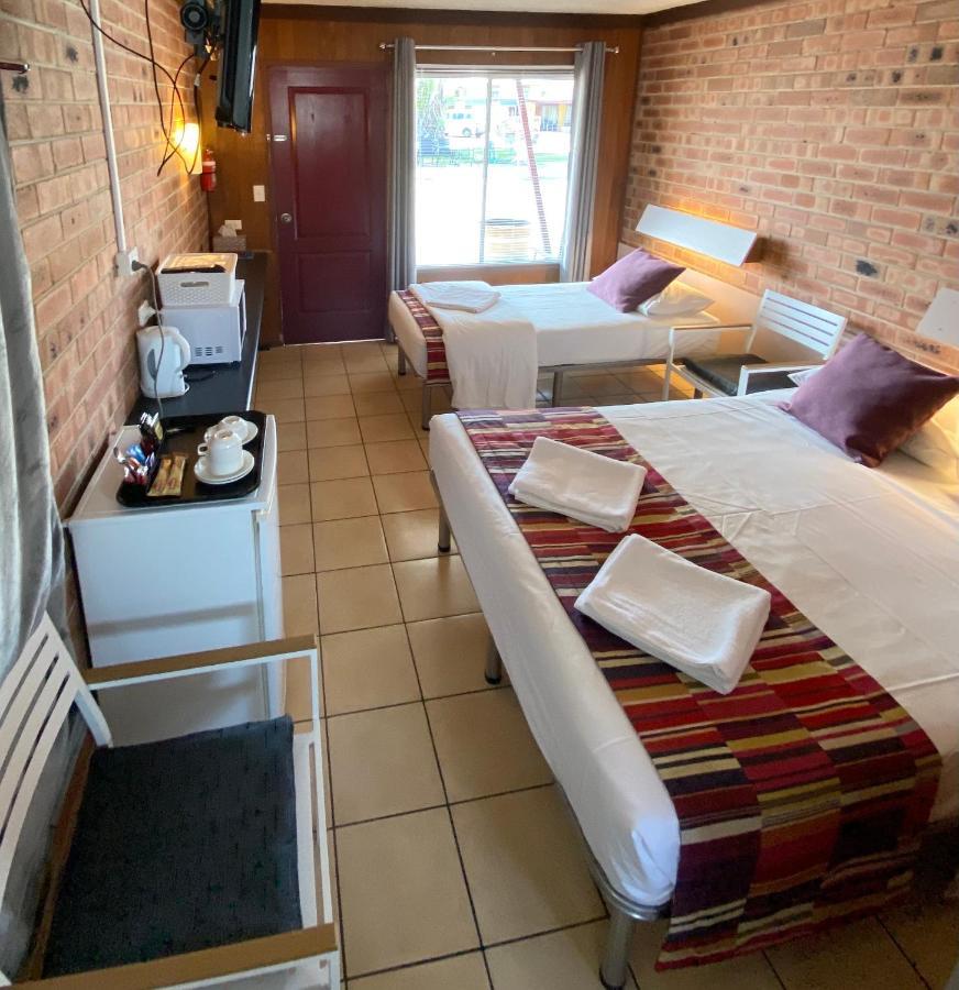 Proserpine Motor Lodge Extérieur photo