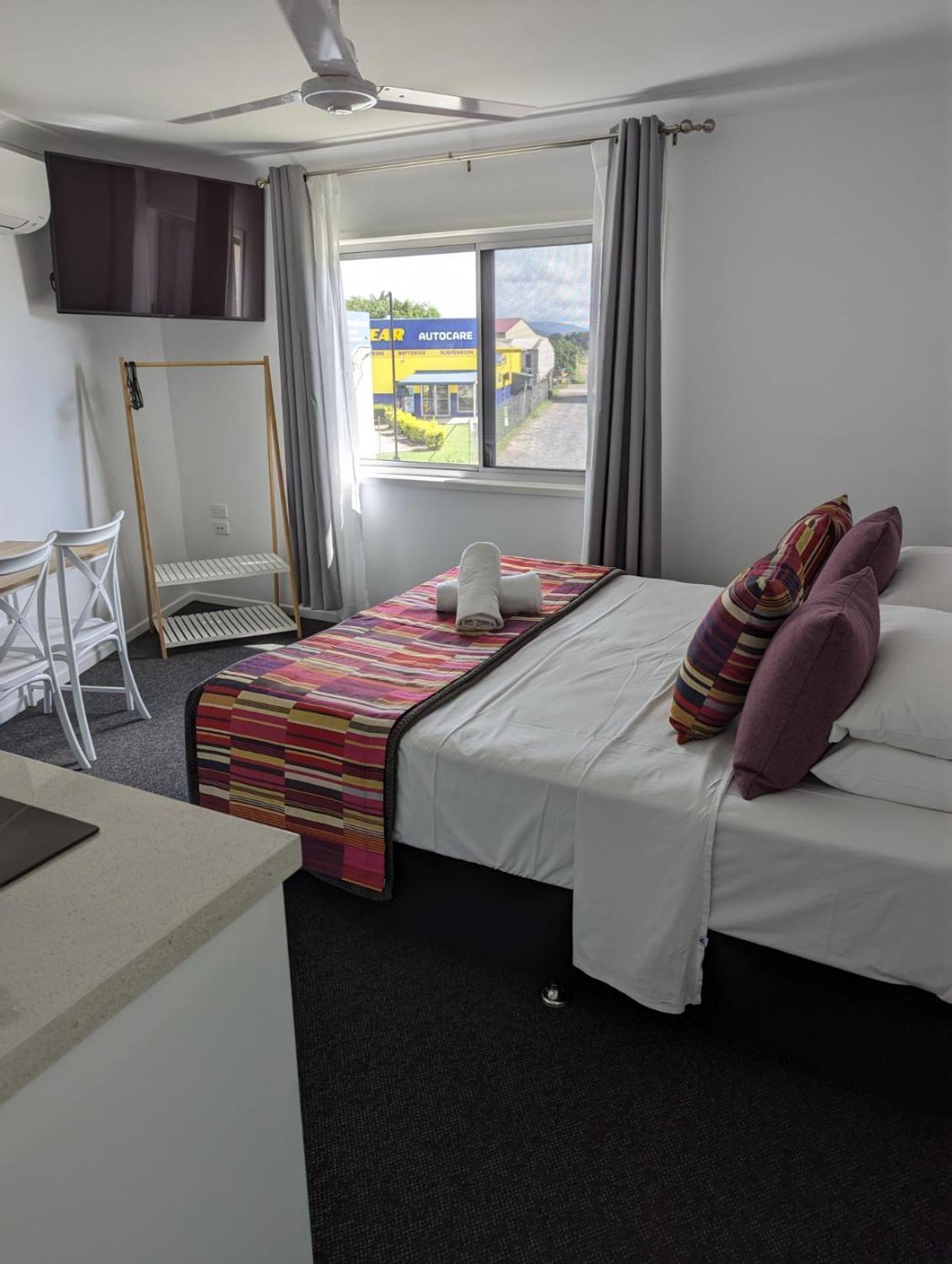 Proserpine Motor Lodge Extérieur photo