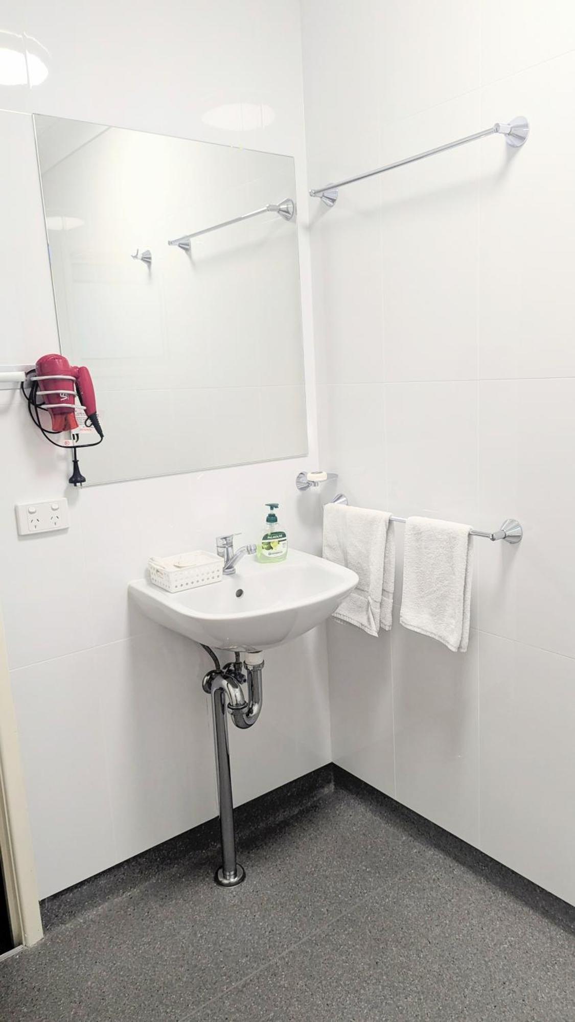Proserpine Motor Lodge Extérieur photo